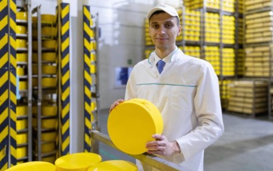 требуются работники на молочный комбинат в Плзенский край 